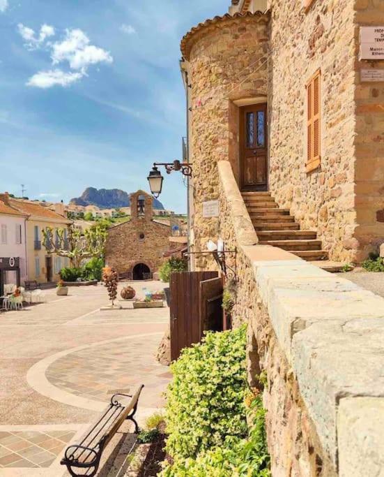 Villa Alisa Avec Piscine Privee Roquebrune-sur Argens Zewnętrze zdjęcie